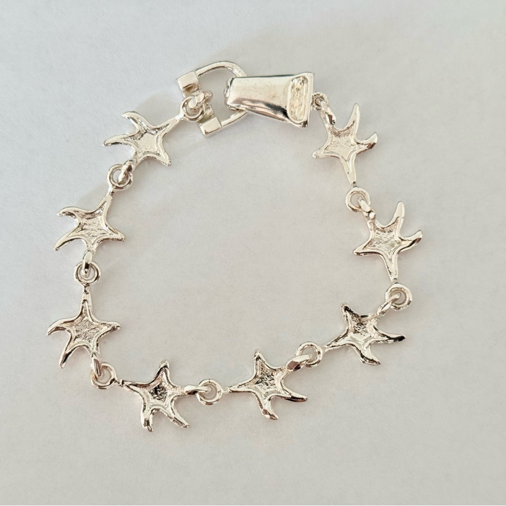 Silver Starfish Bracelet - Picture 2 of 4